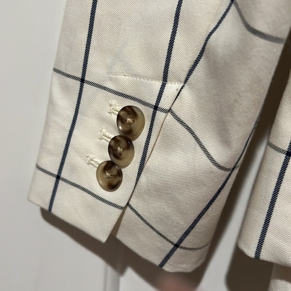 Banana Republic Dress Suit - Picture 4 of 12